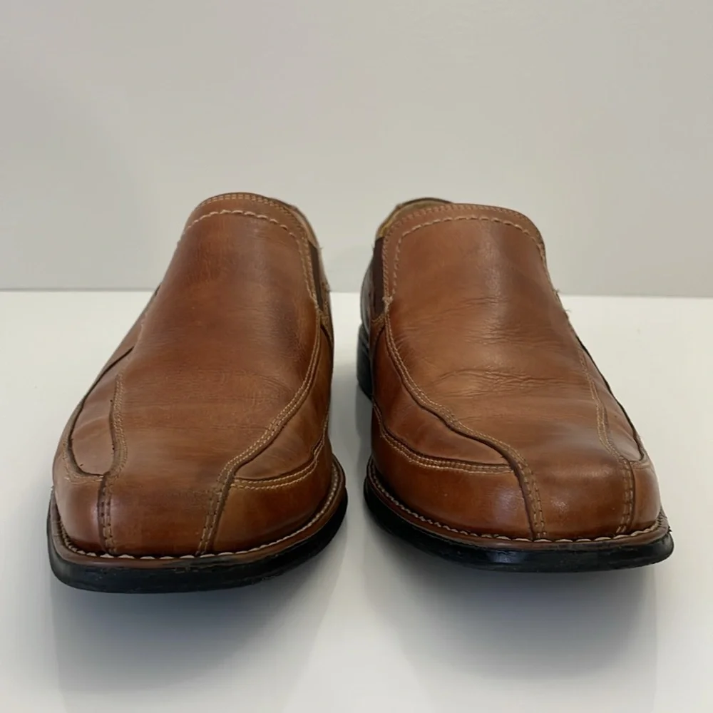 Sandro men’s 9.5 D tan‎ leather slip on loafer. Comfort Soft.  Made in Brazil.